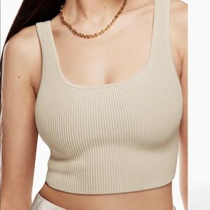 Aritzia Babaton
Sculpt Knit Squareneck Cropped Tank in Matte Pearl size S
